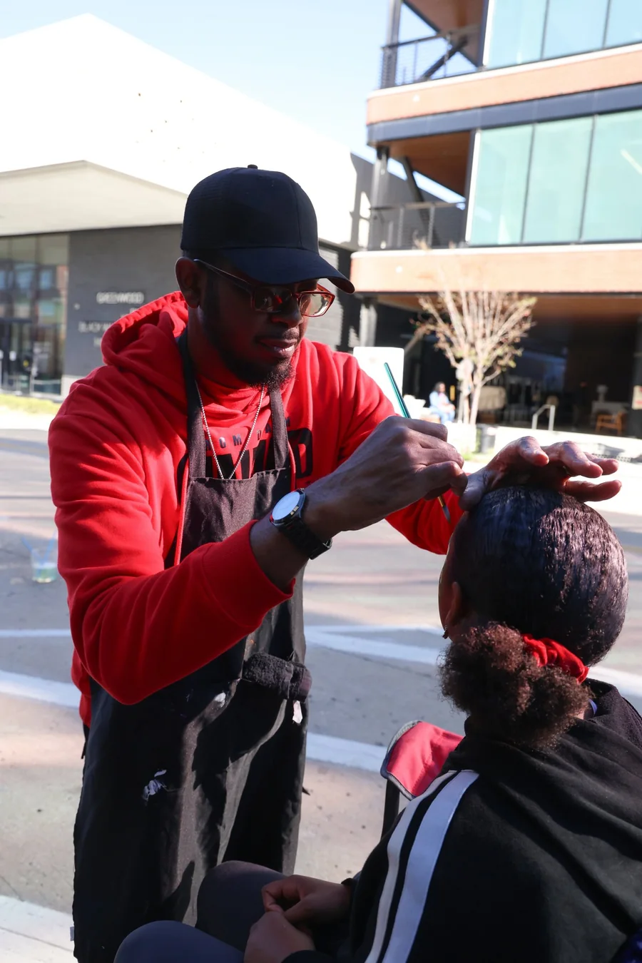 Barber at the Dreamland block party
